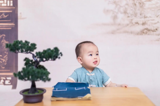 中国台湾宝宝几个月可以笑出声